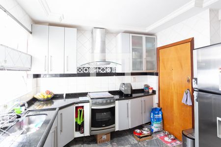 Apartamento à venda com 238m², 4 quartos e 2 vagas Apartamento à venda com 238m², 4 quartos e 2 vagasCozinha