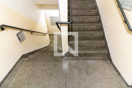 Apartamento à venda com 38m², 1 quarto e 1 vagaEscadas de Acesso ao Apartamento