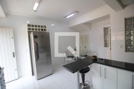 Casa à venda com 190m², 4 quartos e 2 vagasCozinha