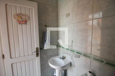 Casa à venda com 190m², 4 quartos e 2 vagasBanheiro 2