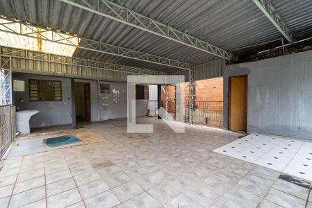 Casa à venda com 100m², 1 quarto e 2 vagas Casa à venda com 100m², 1 quarto e 2 vagasVaranda