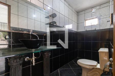 Casa à venda com 100m², 1 quarto e 2 vagas Casa à venda com 100m², 1 quarto e 2 vagasBanheiro externo