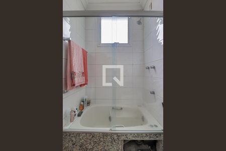 Apartamento à venda com 295m², 4 quartos e 3 vagasBanheiro do Quarto 4 Suíte