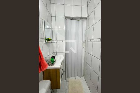 Casa à venda com 100m², 2 quartos e 2 vagas Casa à venda com 100m², 2 quartos e 2 vagasBanheiro 2