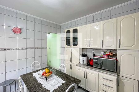 Casa à venda com 100m², 2 quartos e 2 vagas Casa à venda com 100m², 2 quartos e 2 vagasCozinha