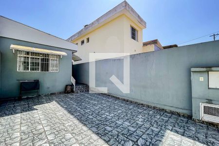 Casa à venda com 100m², 2 quartos e 2 vagas Casa à venda com 100m², 2 quartos e 2 vagasGaragem