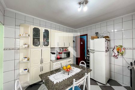 Casa à venda com 100m², 2 quartos e 2 vagas Casa à venda com 100m², 2 quartos e 2 vagasCozinha