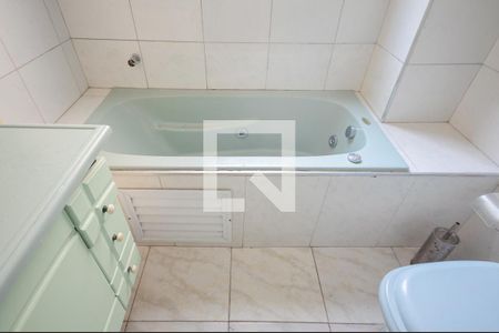 Apartamento à venda com 100m², 2 quartos e sem vagaBanheiro