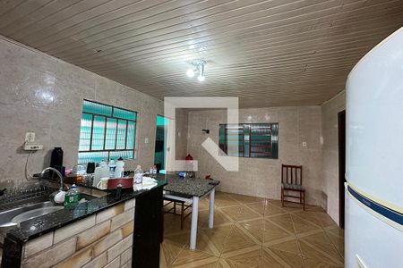 Casa à venda com 170m², 4 quartos e 2 vagasCozinha