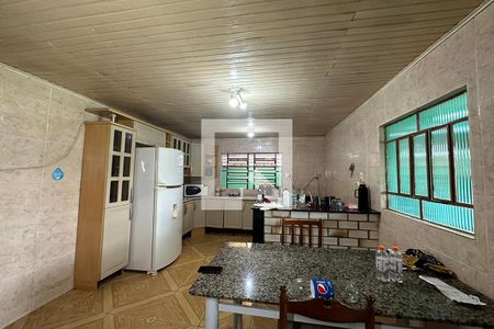 Casa à venda com 170m², 4 quartos e 2 vagasCozinha