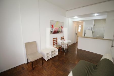 Sala de apartamento para alugar com 1 quarto, 44m² em Copacabana, Rio de Janeiro