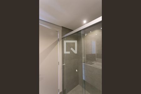 Apartamento para alugar com 250m², 3 quartos e 2 vagas Apartamento para alugar com 250m², 3 quartos e 2 vagasBanheiro da Suíte 3