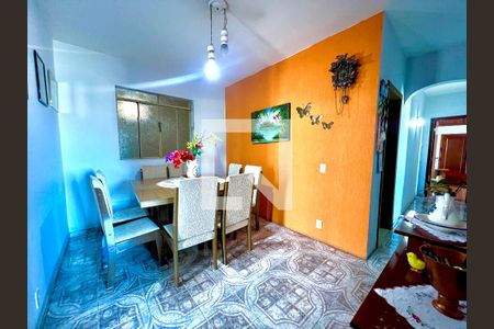 Casa à venda com 145m², 3 quartos e 1 vaga Casa à venda com 145m², 3 quartos e 1 vagaSala