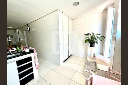 Casa à venda com 145m², 3 quartos e 1 vaga Casa à venda com 145m², 3 quartos e 1 vagaCozinha