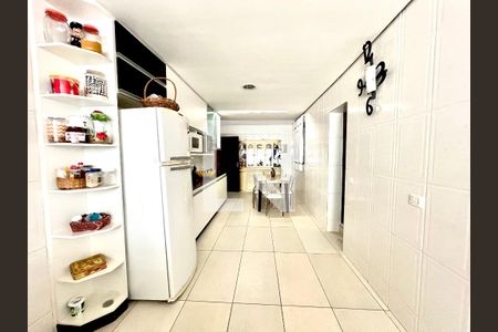 Casa à venda com 145m², 3 quartos e 1 vaga Casa à venda com 145m², 3 quartos e 1 vagaCozinha