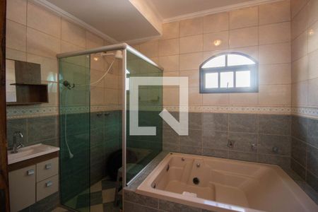Casa à venda com 280m², 4 quartos e 6 vagasBanheiro da Suíte