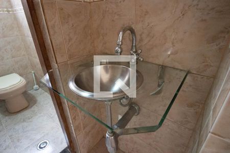 Casa à venda com 280m², 4 quartos e 6 vagasLavabo