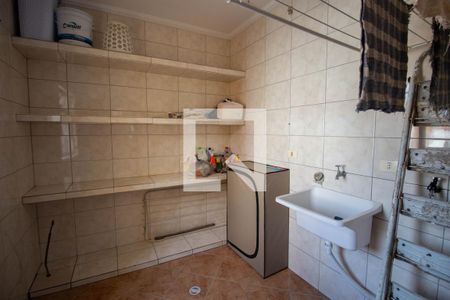 Casa à venda com 280m², 4 quartos e 6 vagasLavanderia