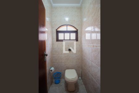 Casa à venda com 280m², 4 quartos e 6 vagasLavabo
