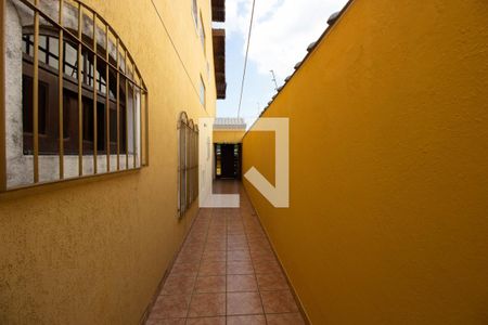Casa à venda com 280m², 4 quartos e 6 vagasCorredor