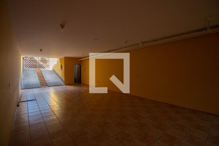 Casa à venda com 280m², 4 quartos e 6 vagasGaragem