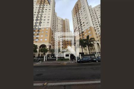 Apartamento à venda com 65m², 3 quartos e 1 vaga Apartamento à venda com 65m², 3 quartos e 1 vagaFachada e portaria