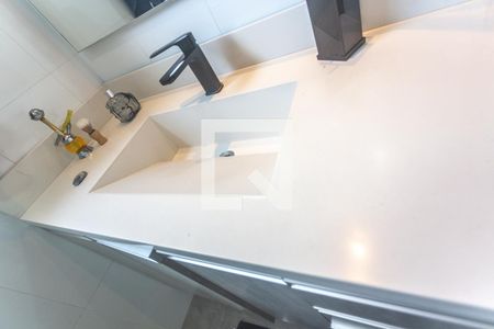 Casa à venda com 350m², 4 quartos e 6 vagas Casa à venda com 350m², 4 quartos e 6 vagasBanheiro