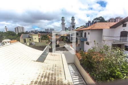 Casa à venda com 350m², 4 quartos e 6 vagas Casa à venda com 350m², 4 quartos e 6 vagasVista