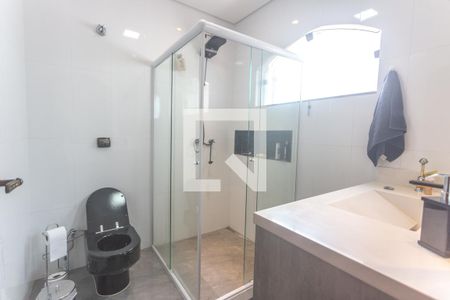 Casa à venda com 350m², 4 quartos e 6 vagas Casa à venda com 350m², 4 quartos e 6 vagasBanheiro