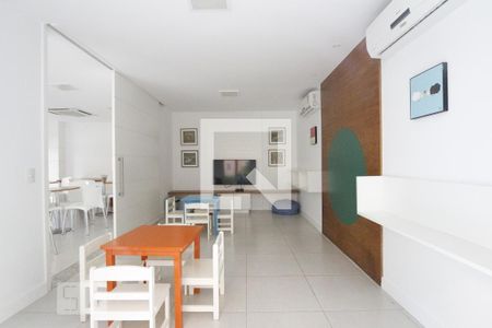 Apartamento à venda com 160m², 3 quartos e 2 vagas Apartamento à venda com 160m², 3 quartos e 2 vagasÁrea comum - Brinquedoteca