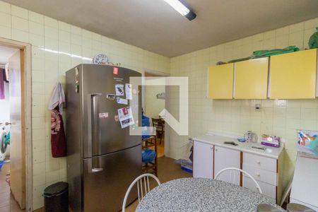 Apartamento à venda com 90m², 3 quartos e 2 vagas Apartamento à venda com 90m², 3 quartos e 2 vagasCozinha