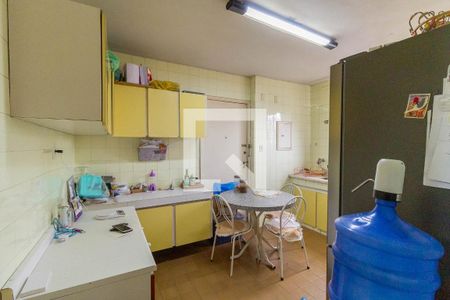 Apartamento à venda com 90m², 3 quartos e 2 vagas Apartamento à venda com 90m², 3 quartos e 2 vagasCozinha