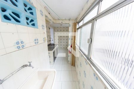 Apartamento para alugar com 43m², 2 quartos e 1 vaga Apartamento para alugar com 43m², 2 quartos e 1 vagaCozinha e Área de Serviço