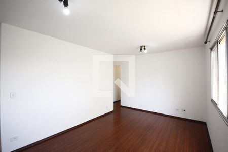 Sala de apartamento para alugar com 3 quartos, 80m² em Vl Firmiano Pinto, São Paulo