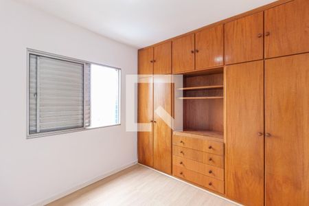 Quarto 1 de apartamento à venda com 2 quartos, 62m² em Km 18, Osasco