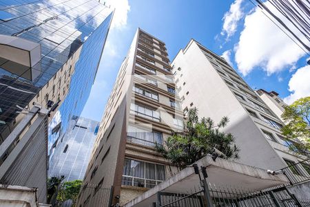Apartamento para alugar com 210m², 3 quartos e 1 vagaFachada