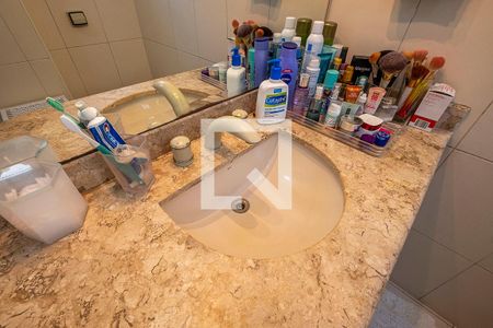 Apartamento para alugar com 210m², 3 quartos e 1 vagaSuíte - Banheiro