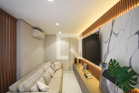 Sala de tv de apartamento à venda com 2 quartos, 120m² em Vila Andrade, São Paulo
