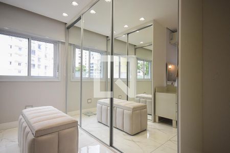 Apartamento à venda com 120m², 2 quartos e 2 vagasArmário da suíte 2