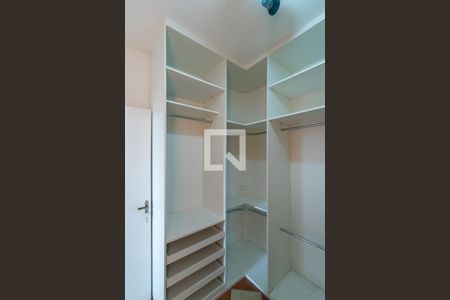 Apartamento para alugar com 50m², 3 quartos e 1 vagaCloset