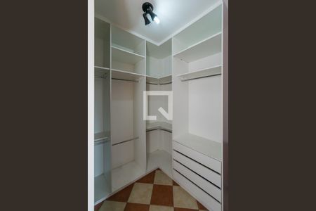 Apartamento para alugar com 50m², 3 quartos e 1 vagaCloset