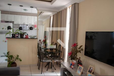 Sala de apartamento à venda com 2 quartos, 52m² em Chácaras Reunidas Santa Terezinha, Contagem