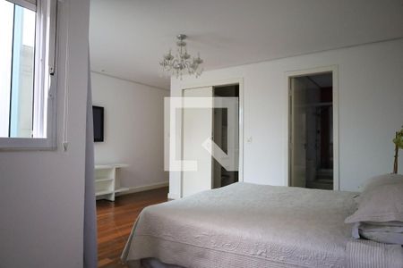 Casa à venda com 320m², 4 quartos e 4 vagasSuíte 4