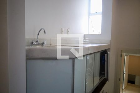 Casa à venda com 320m², 4 quartos e 4 vagasCorredor