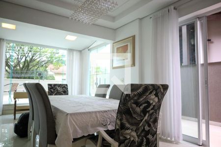 Casa à venda com 320m², 4 quartos e 4 vagasSala 4