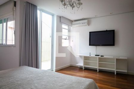 Casa à venda com 320m², 4 quartos e 4 vagasSuíte 4