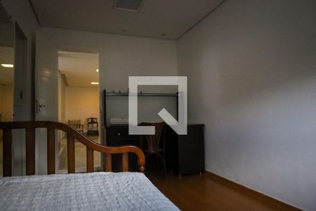 Casa à venda com 320m², 4 quartos e 4 vagasSuíte 2