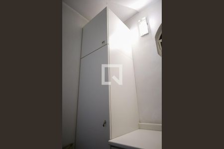 Casa à venda com 320m², 4 quartos e 4 vagasÁrea de Serviço