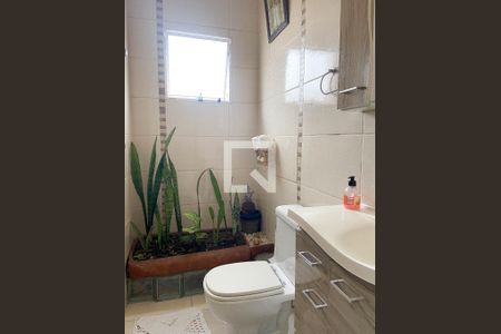 Casa à venda com 117m², 2 quartos e 2 vagasLavabo