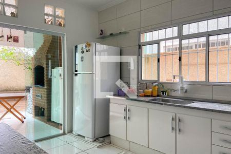 Casa à venda com 117m², 2 quartos e 2 vagasCozinha